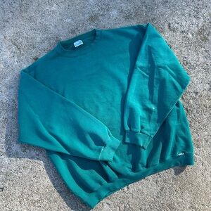 90’s vintage Teal Men's crewneck with great distressing